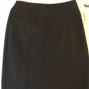 Halogen size 4 black skirt